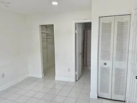 9015 Westchester Circle Tampa FL 33604