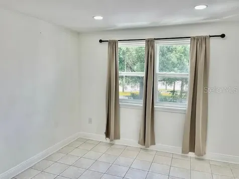 9015 Westchester Circle Tampa FL 33604