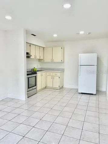 9015 Westchester Circle Tampa FL 33604