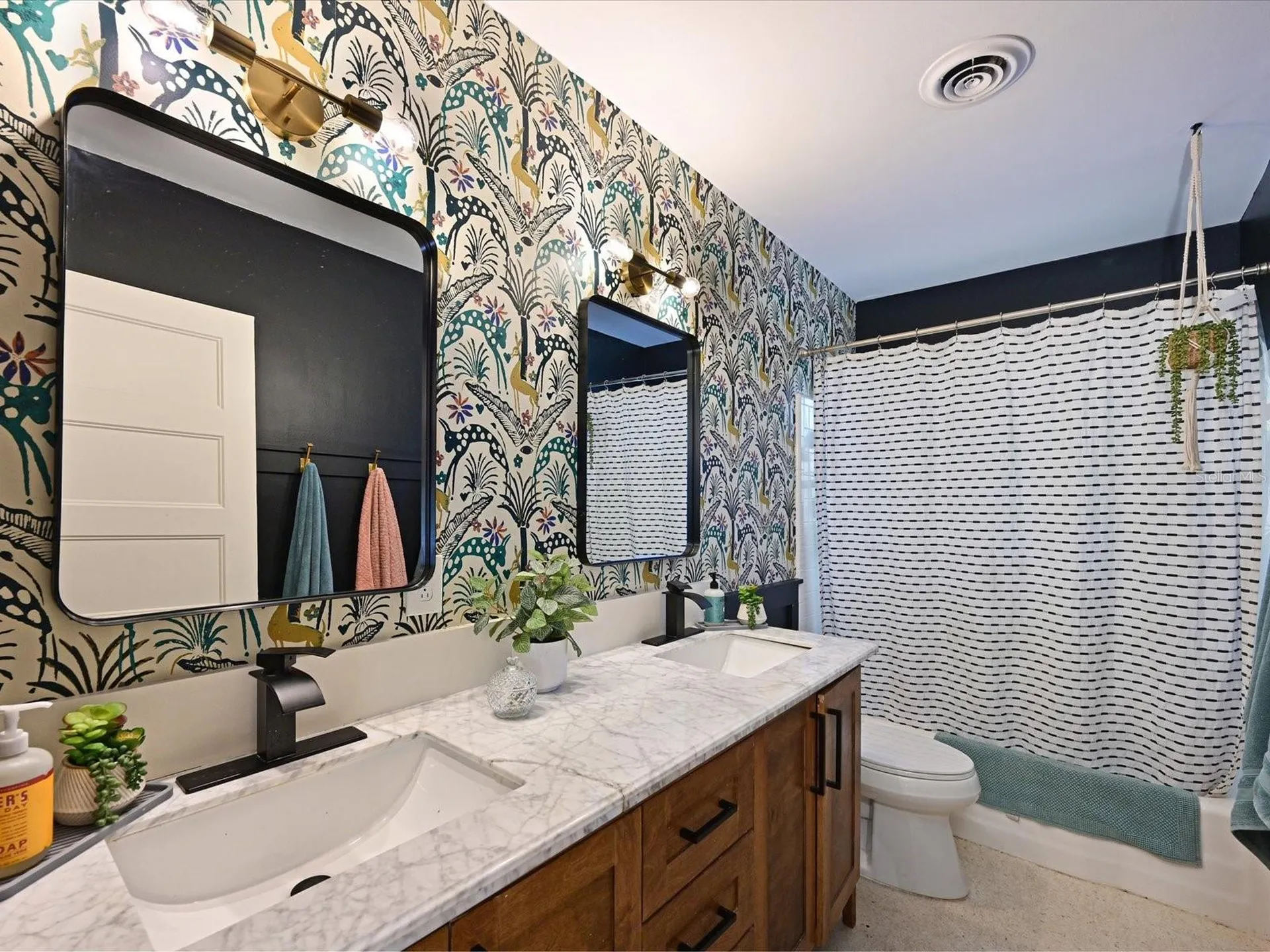 5812 2nd Avenue NW Bradenton FL 34209