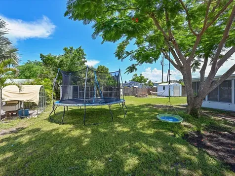 5812 2nd Avenue NW Bradenton FL 34209