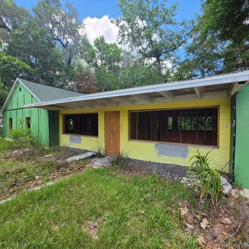 8869 E Ogden Lane Floral City FL 34436