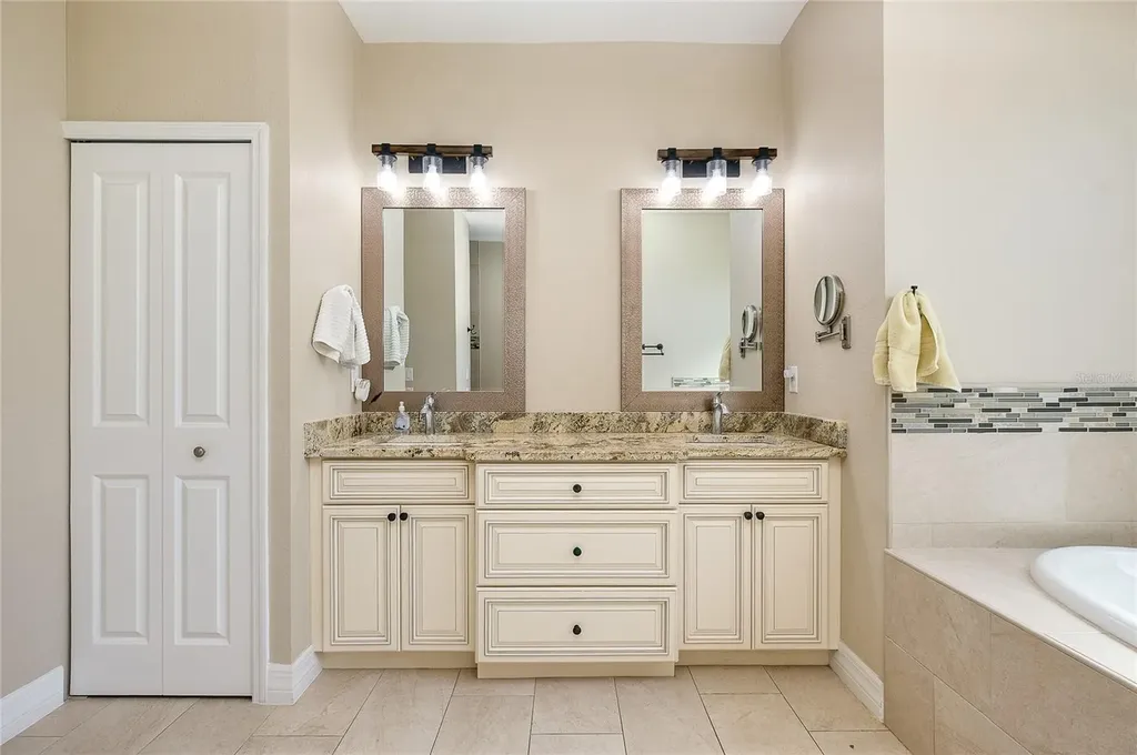 545 Pembroke Drive Port Charlotte FL 33954