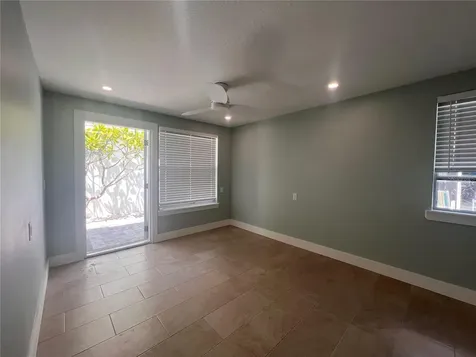 40 82nd Avenue St Petersburg FL 33706
