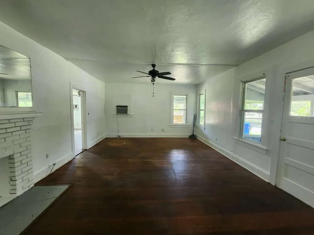 174 S 3rd Street Lake Mary FL 32746