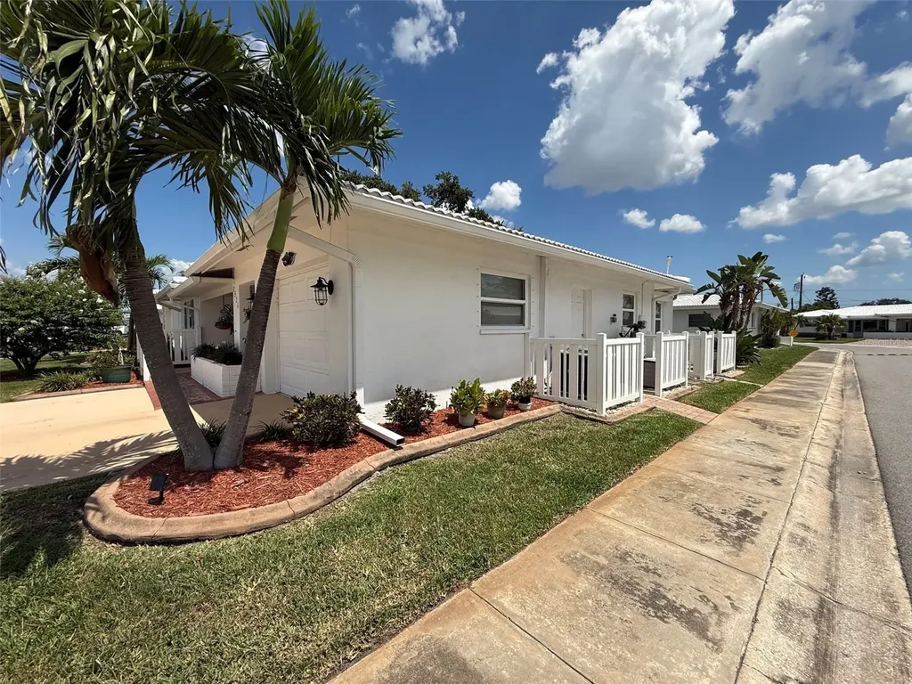 4534 101st Avenue N Pinellas Park FL 33782