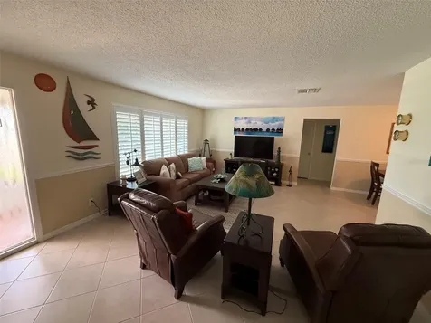 4534 101st Avenue N Pinellas Park FL 33782