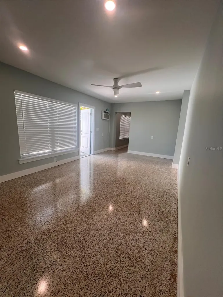 40 82nd Avenue St Petersburg FL 33706