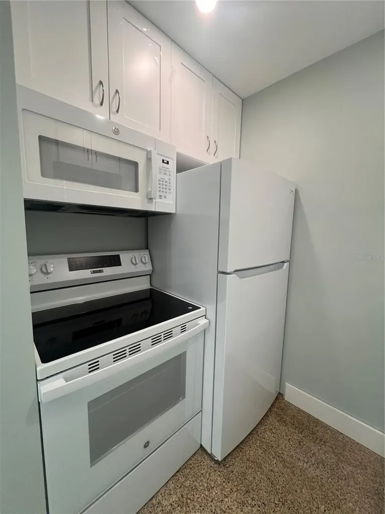 40 82nd Avenue St Petersburg FL 33706