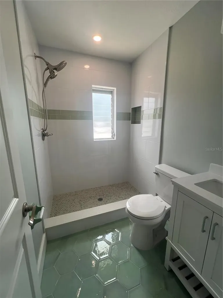 40 82nd Avenue St Petersburg FL 33706
