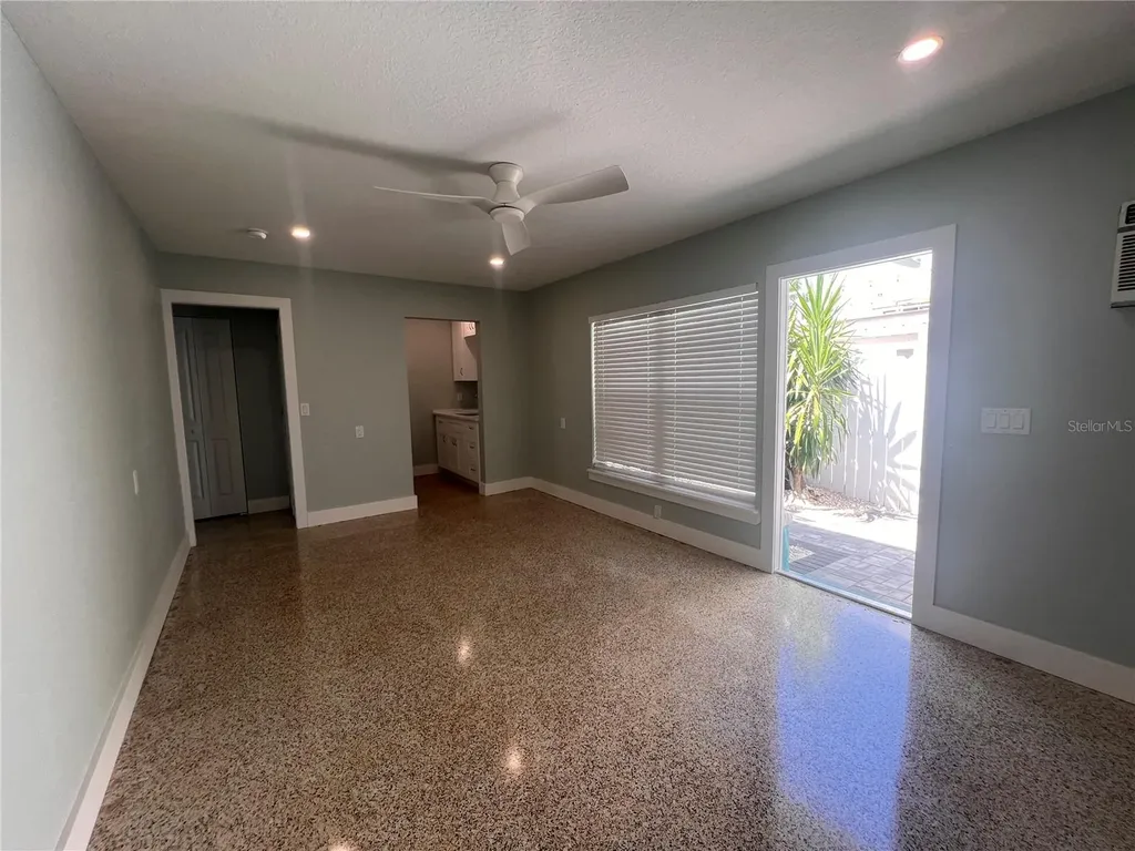 40 82nd Avenue St Petersburg FL 33706