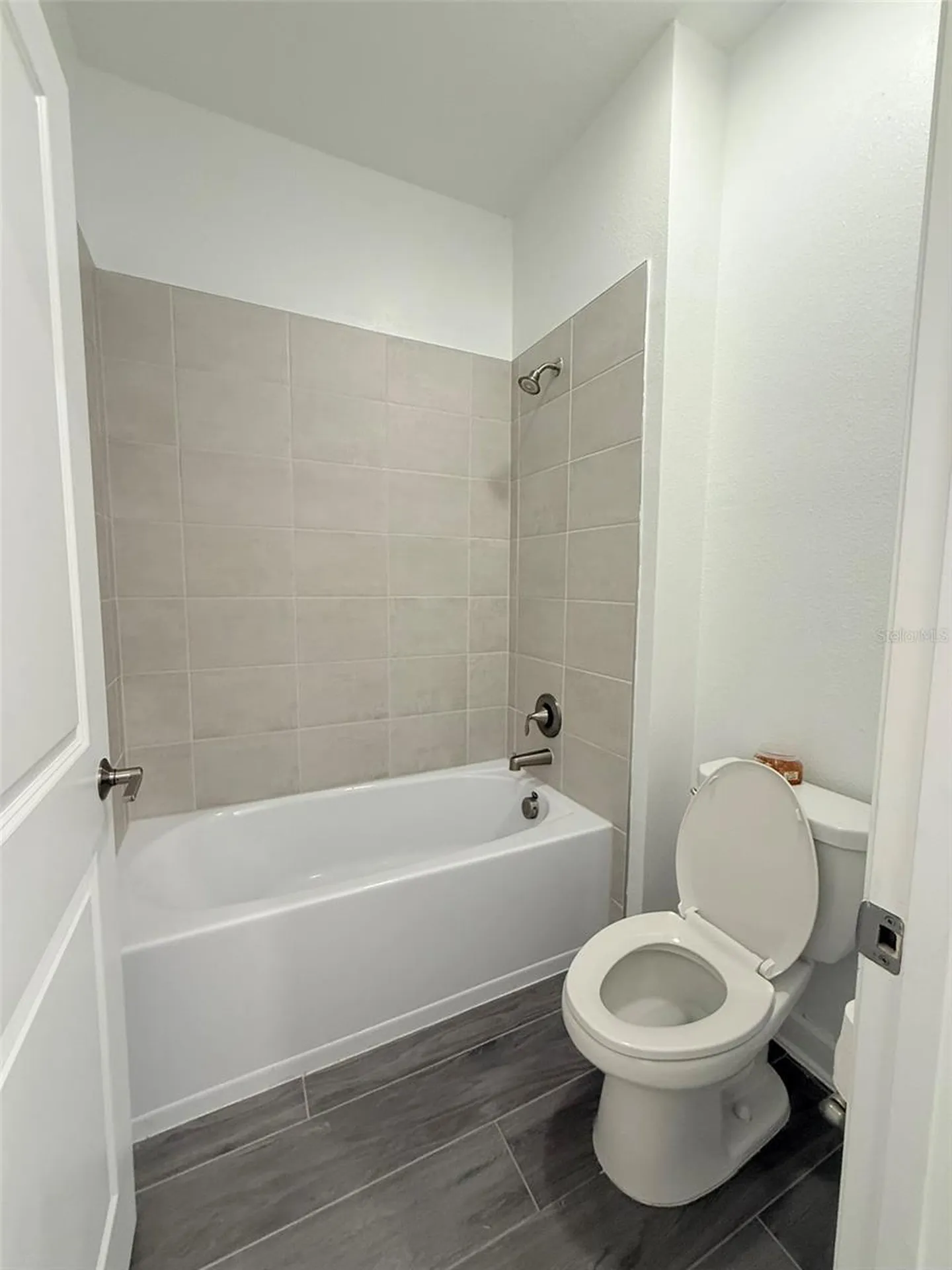 2410 Relaxing Lane Kissimmee FL 34744
