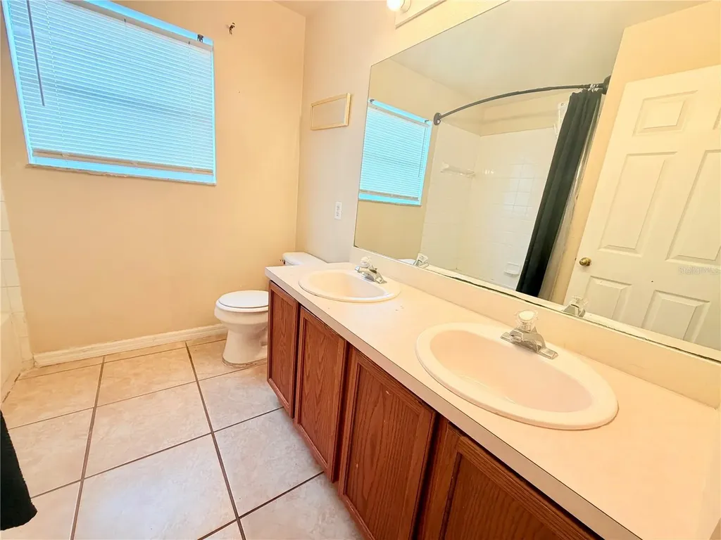 4208 Lugano Court Kissimmee FL 34746
