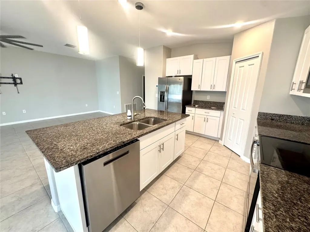 929 Anchor Bend Drive Ruskin FL 33570
