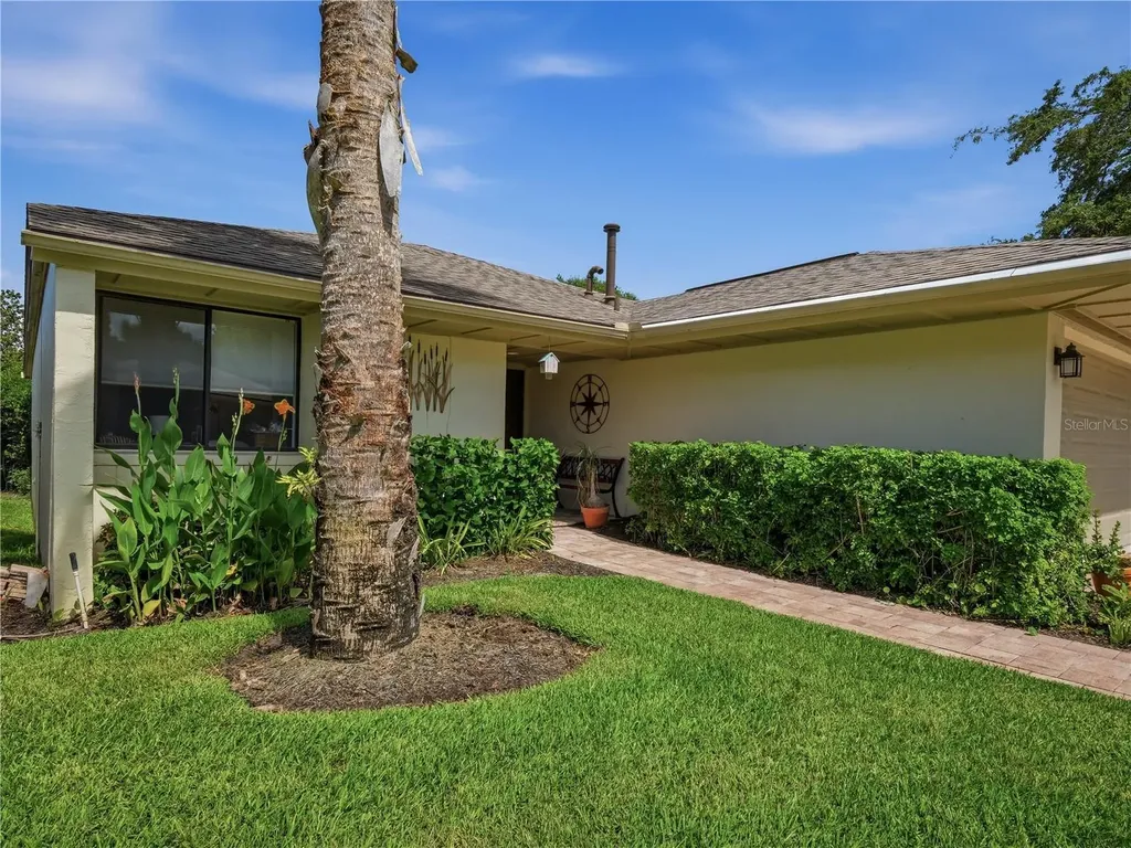 218 Canterbury Circle New Smyrna Beach FL 32168