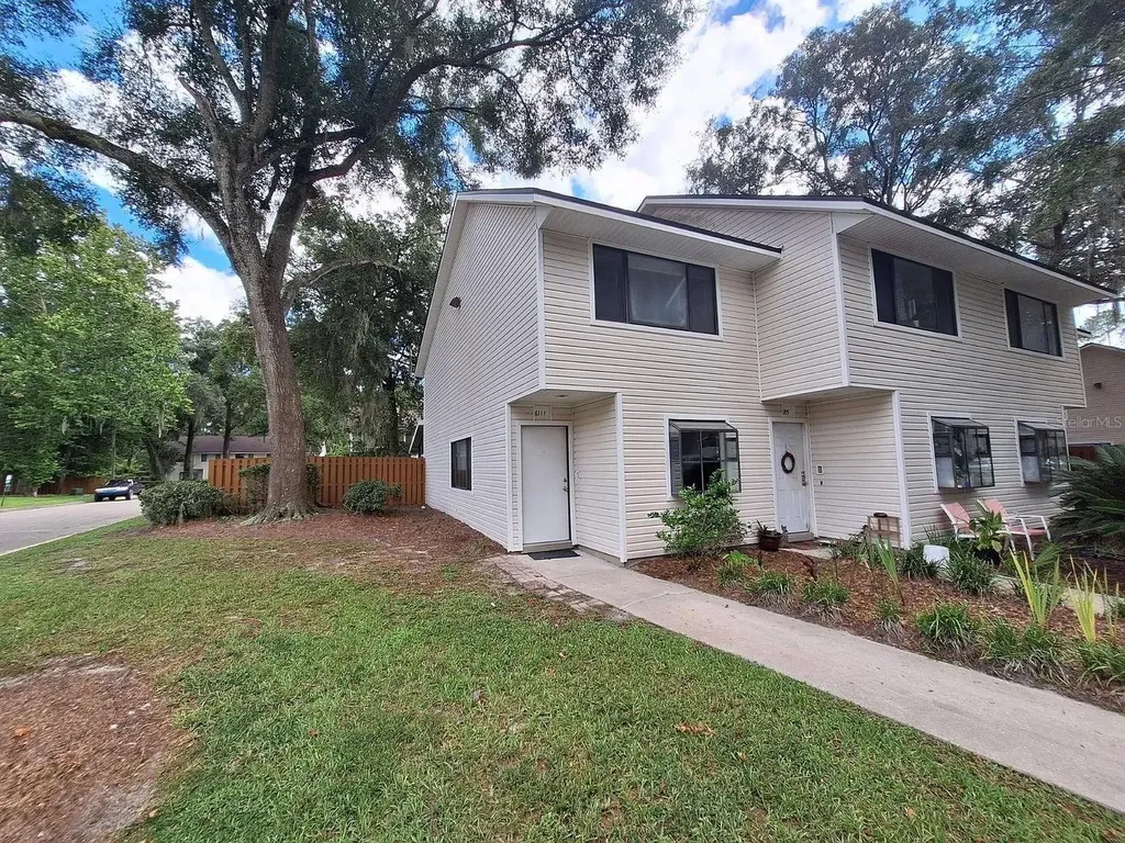 6111 SW 8th Place Gainesville FL 32607