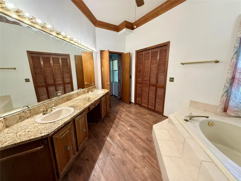 124 Estates Circle Lake Mary FL 32746
