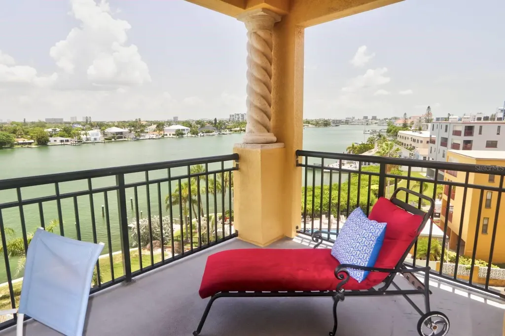 10315 Gulf Boulevard Treasure Island FL 33706