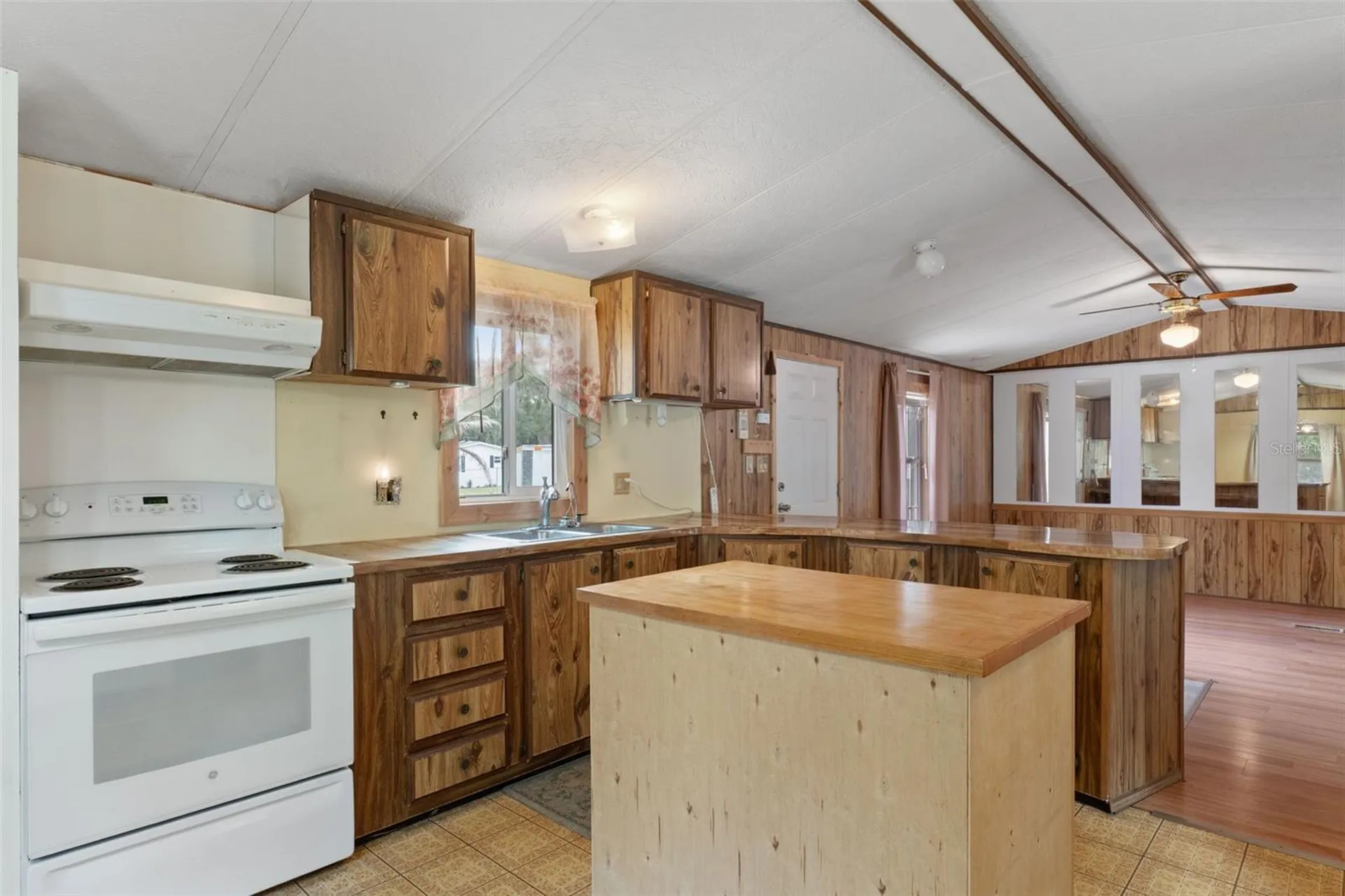 6463 W Park Drive Homosassa FL 34446