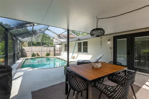 2712 Cedaridge Drive Tampa FL 33618
