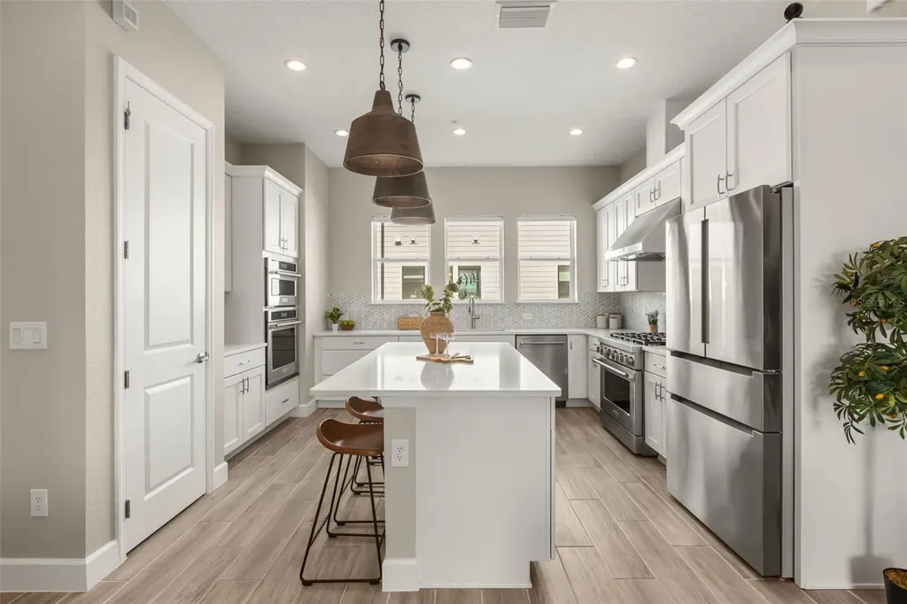 2058 Packing District Way Orlando FL 32804