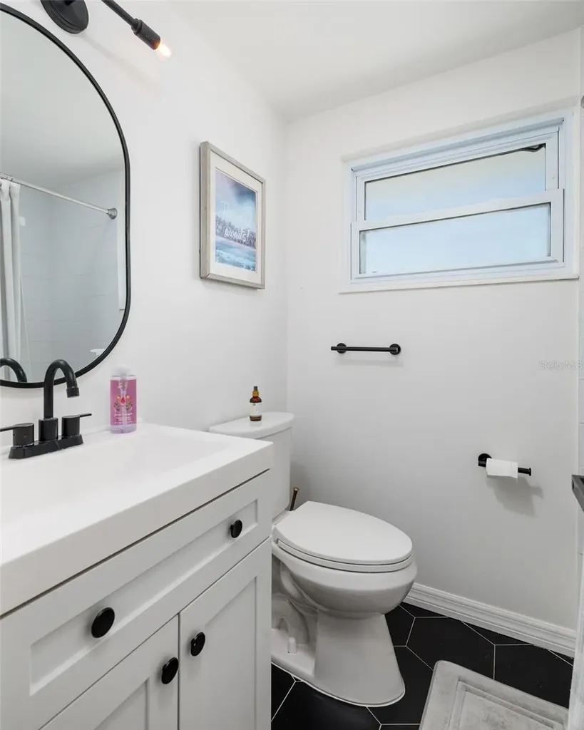 5950 35th Avenue N St Petersburg FL 33710