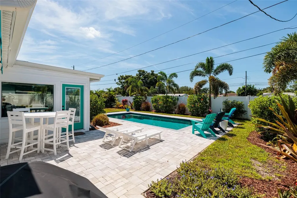 5950 35th Avenue N St Petersburg FL 33710