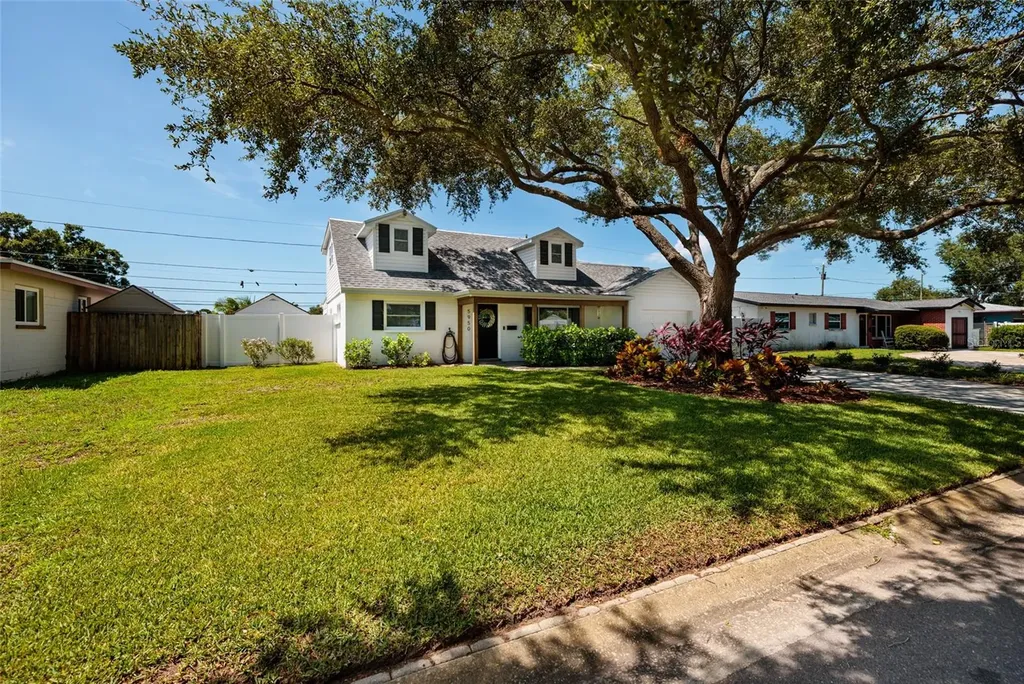 5950 35th Avenue N St Petersburg FL 33710