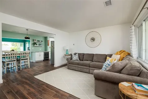 5950 35th Avenue N St Petersburg FL 33710