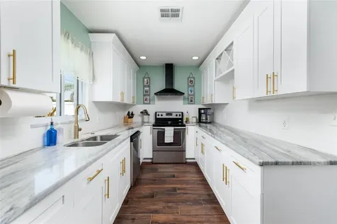 5950 35th Avenue N St Petersburg FL 33710