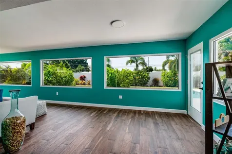 5950 35th Avenue N St Petersburg FL 33710