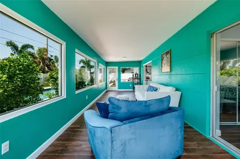 5950 35th Avenue N St Petersburg FL 33710