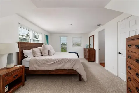 5950 35th Avenue N St Petersburg FL 33710