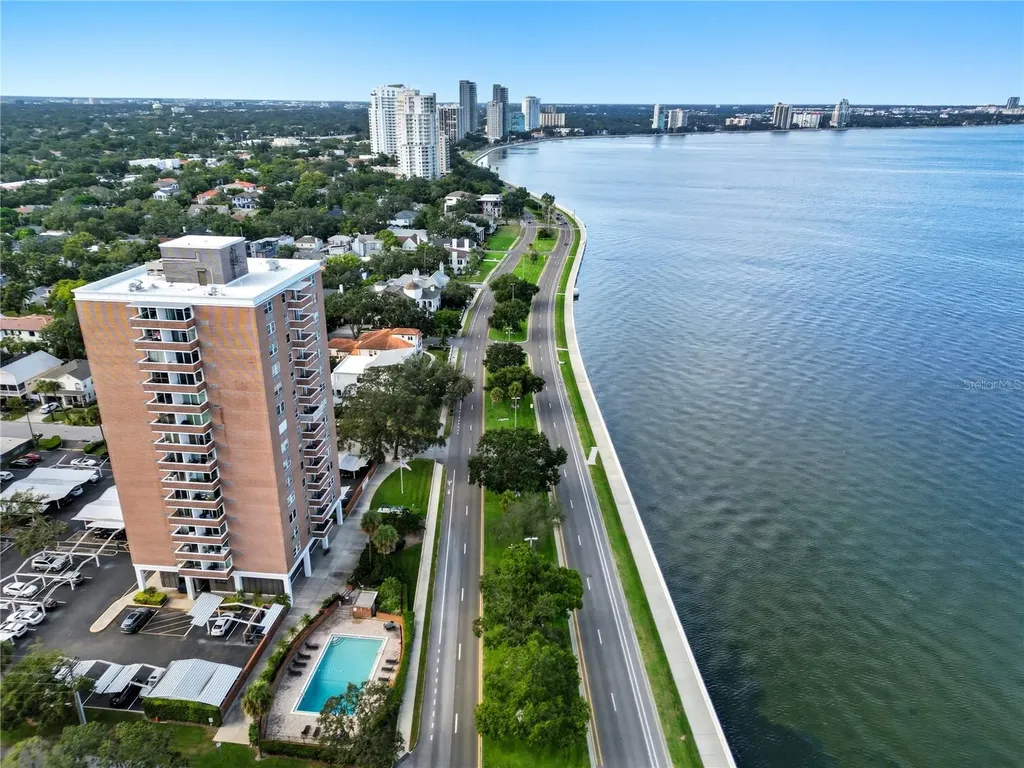 4015 Bayshore Boulevard Tampa FL 33611