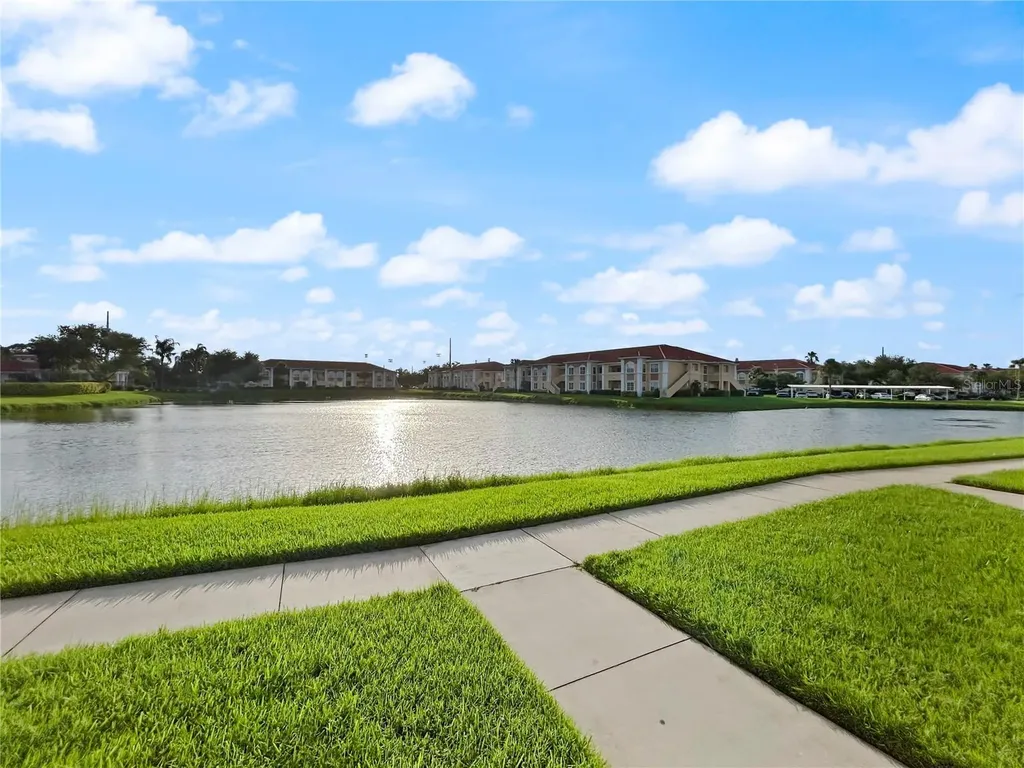 1025 Villagio Circle Sarasota FL 34237