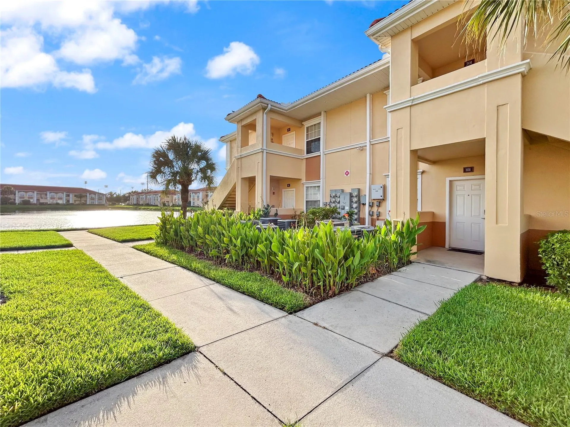 1025 Villagio Circle Sarasota FL 34237