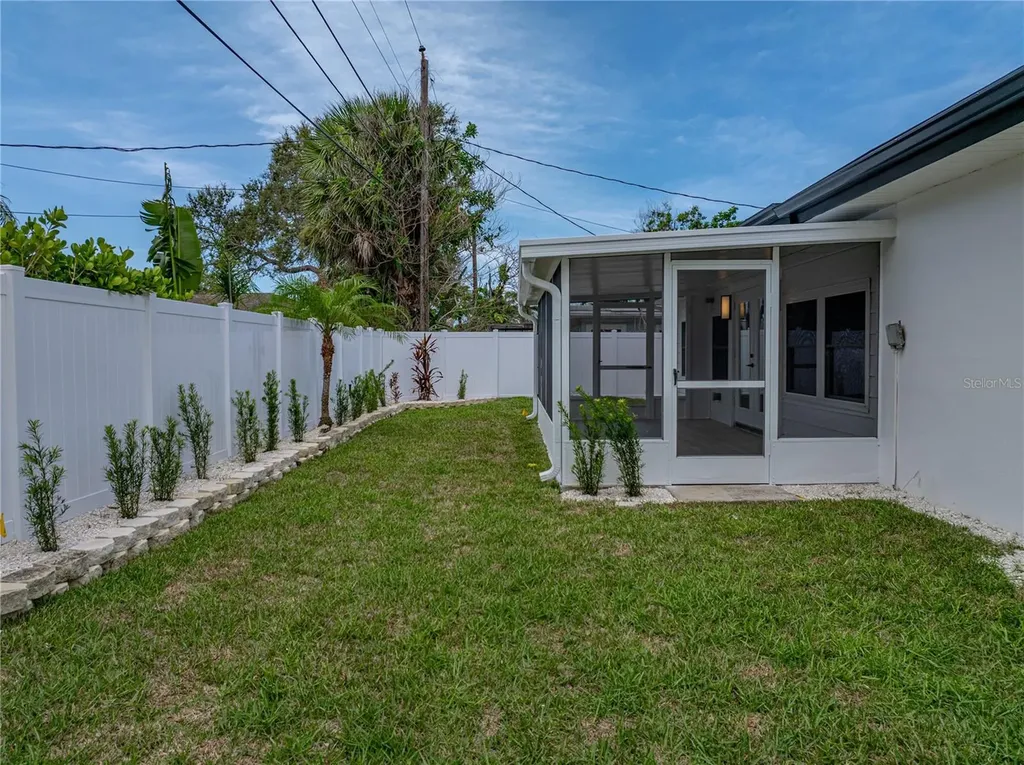 6709 Cardinal Drive S St Petersburg FL 33707