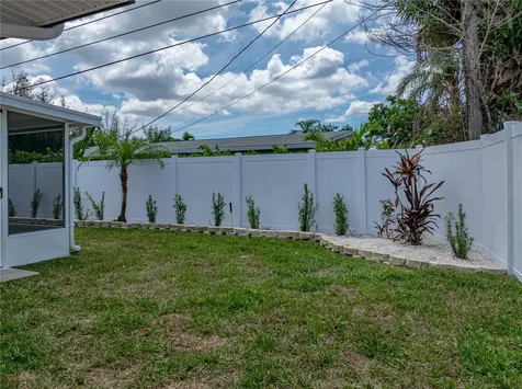 6709 Cardinal Drive S St Petersburg FL 33707