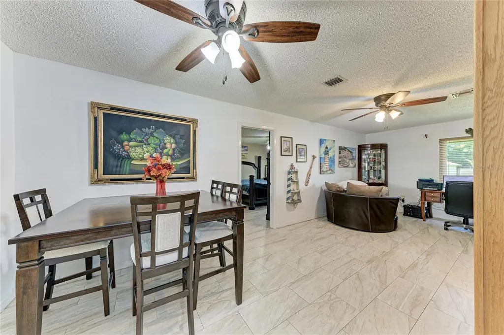 1520 Sunnyhills Drive Brandon FL 33510