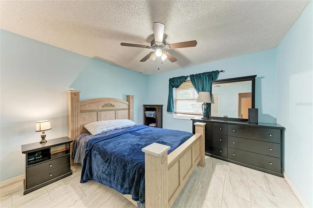 1520 Sunnyhills Drive Brandon FL 33510