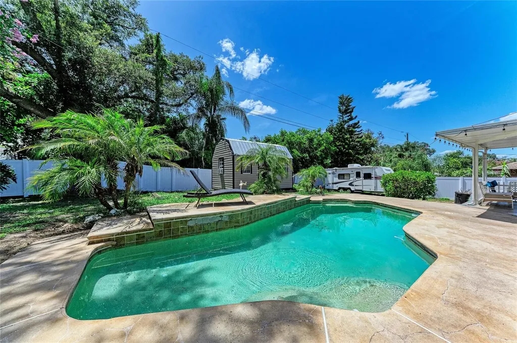 1520 Sunnyhills Drive Brandon FL 33510