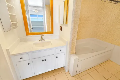 4141 Bayshore Boulevard Tampa FL 33611