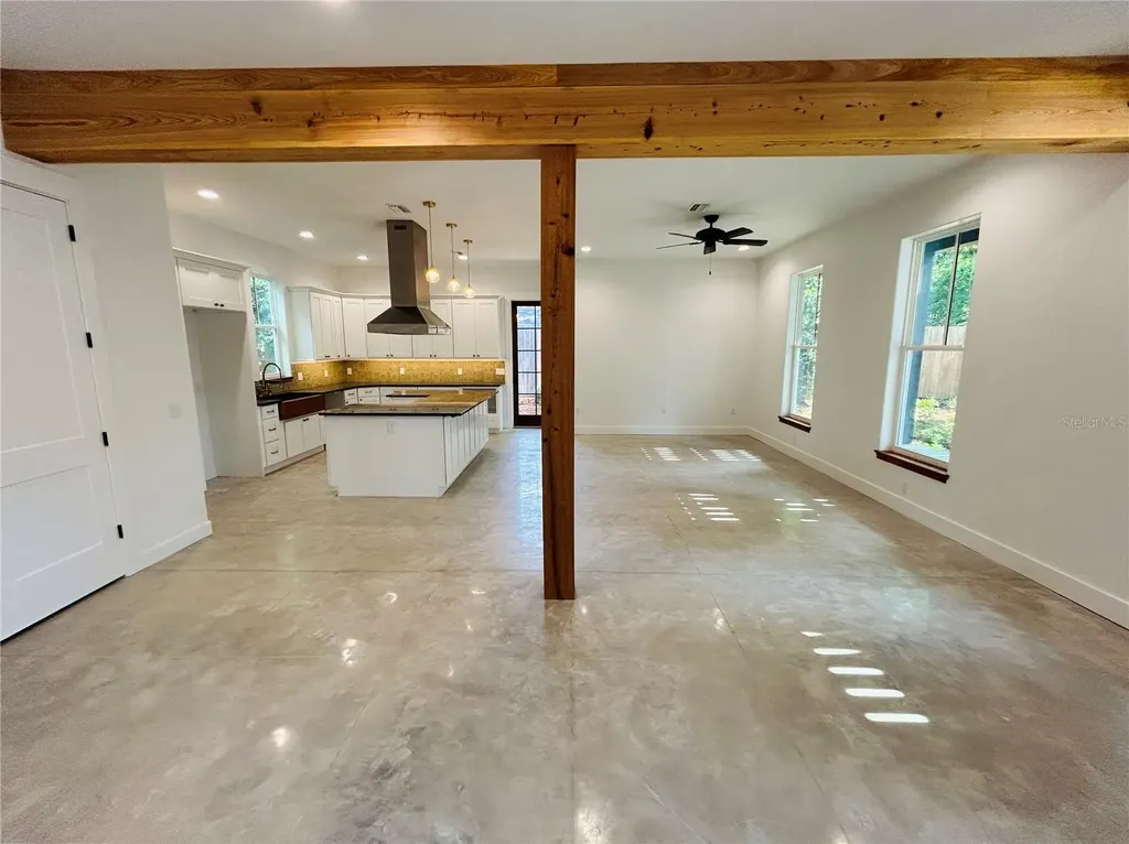 296 NW 12th Avenue Gainesville FL 32601
