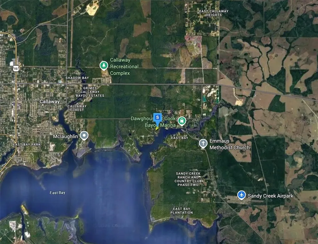 702 Island Court Panama City FL 32404