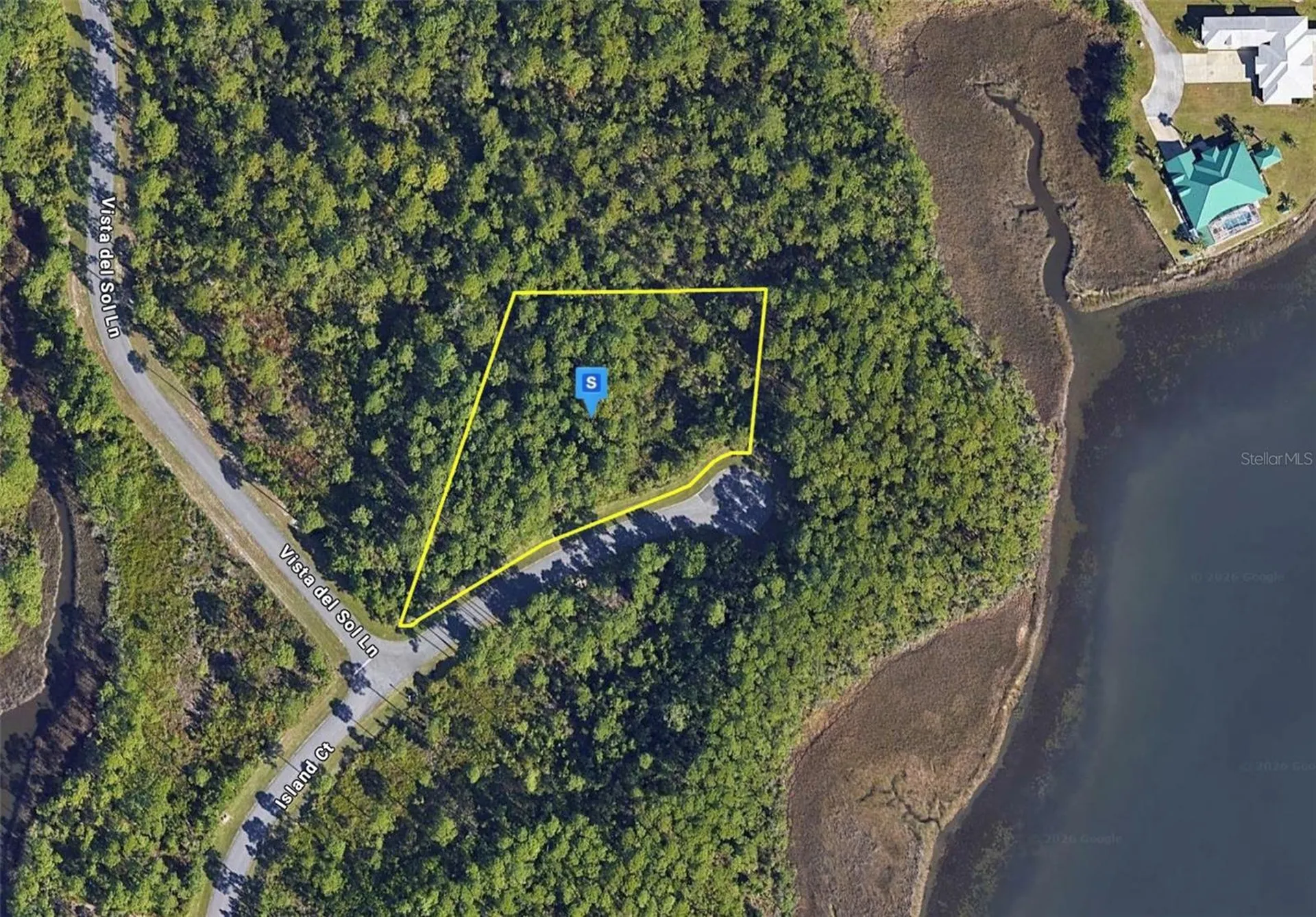 702 Island Court Panama City FL 32404