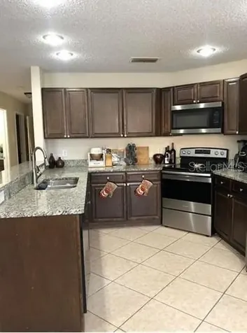 3211 Brewster Drive Kissimmee FL 34743
