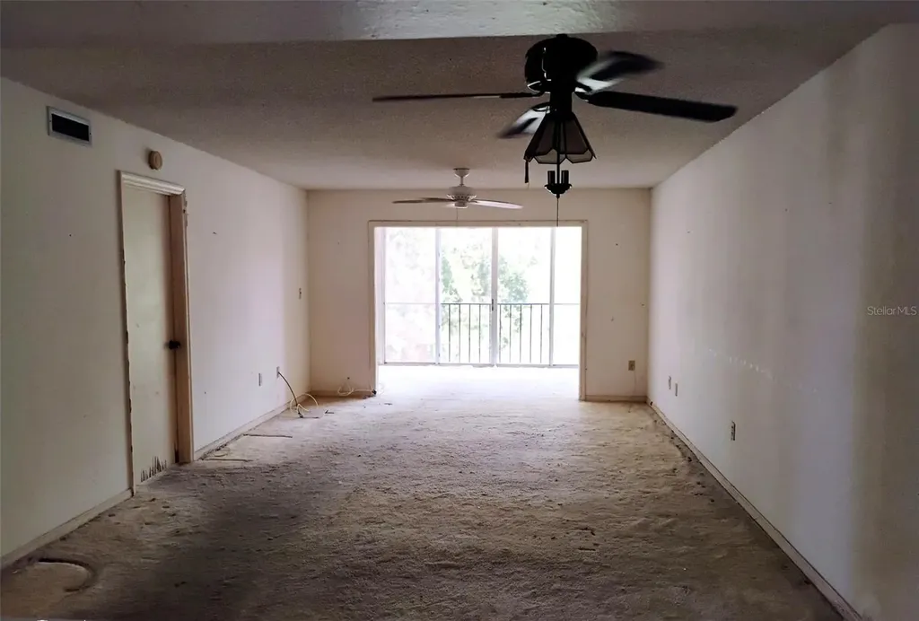 90 S Highland Avenue Tarpon Springs FL 34689