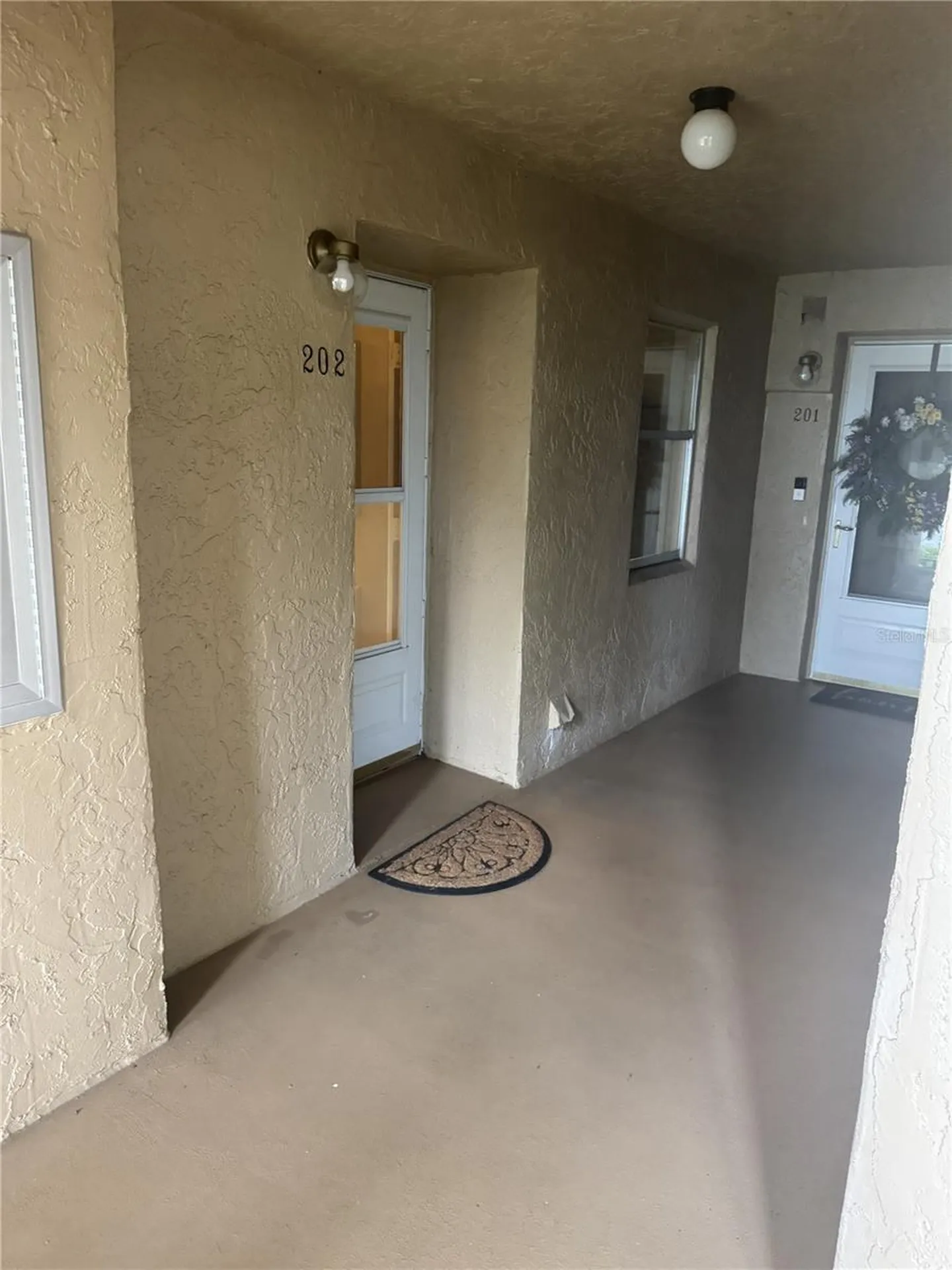 90 S Highland Avenue Tarpon Springs FL 34689