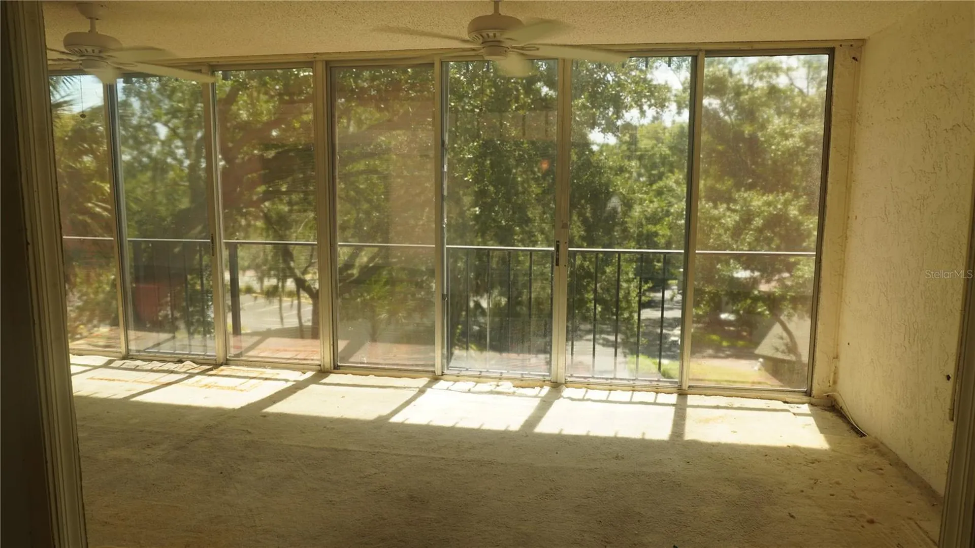 90 S Highland Avenue Tarpon Springs FL 34689