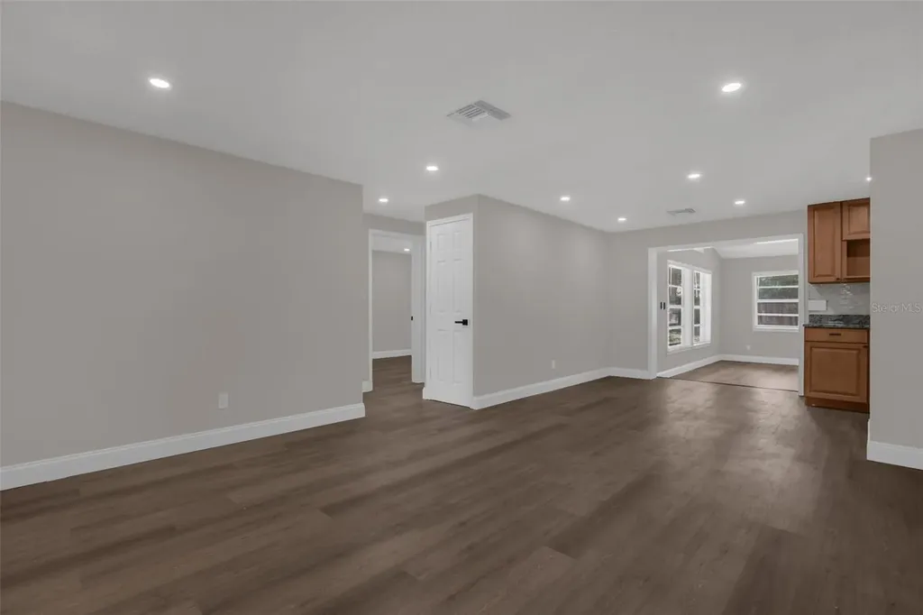 518 Lavon Drive Altamonte Springs FL 32701